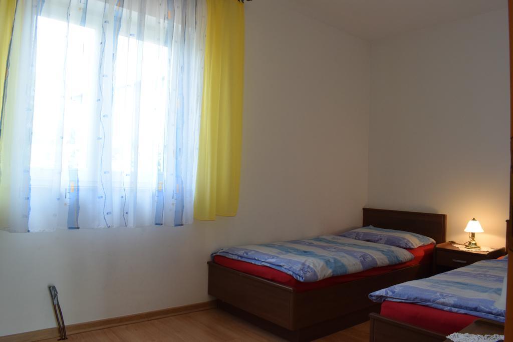 Apartments Green Oasis Малинська Екстер'єр фото